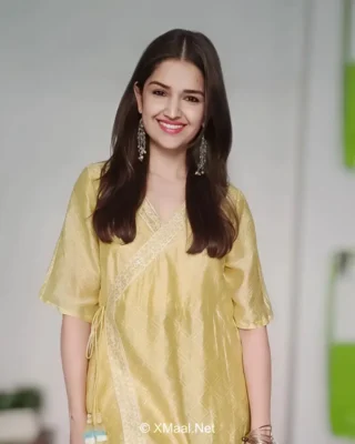 Isha singh web series actress
